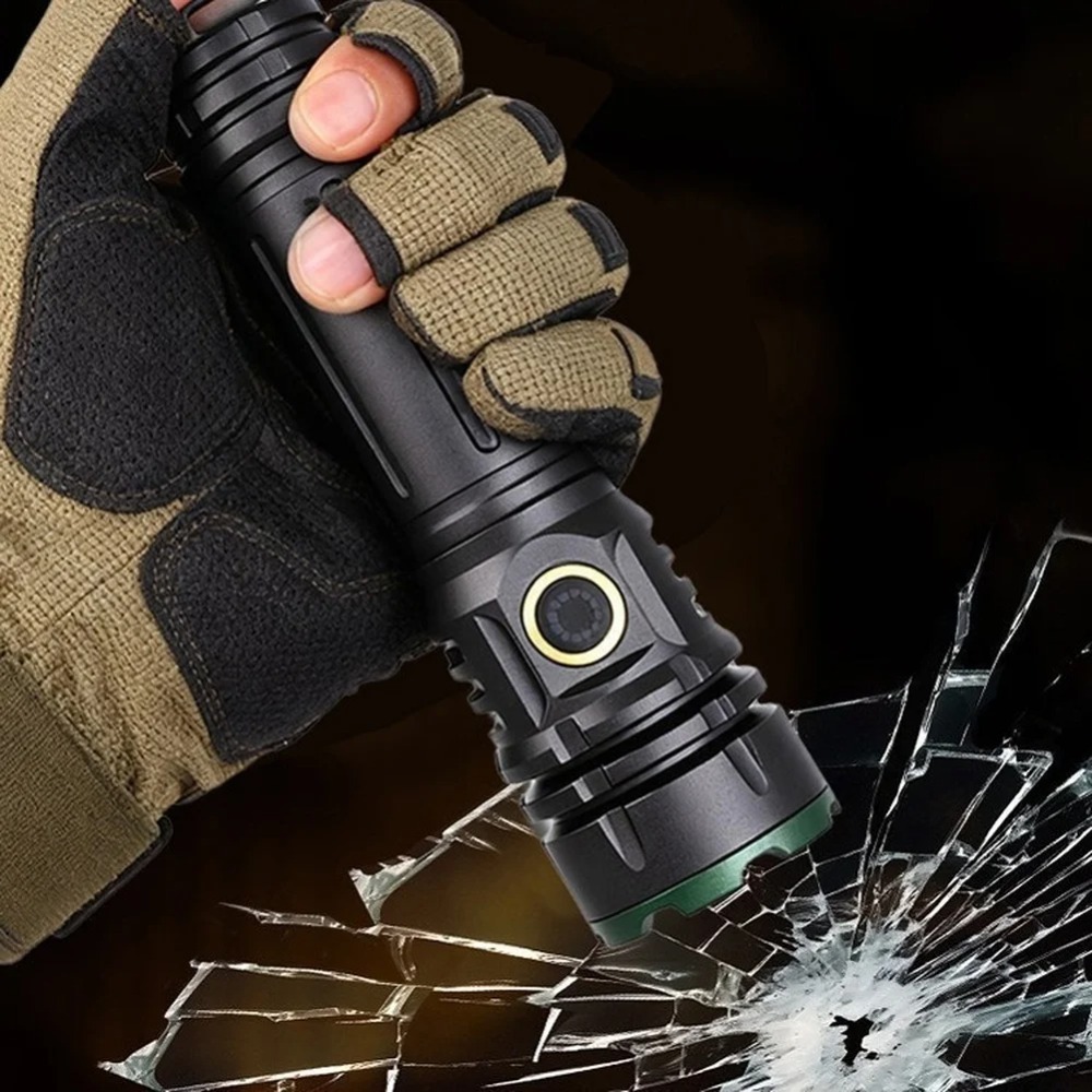 Torcia LED Ricaricabile Super  - Outdoor Adventure Trips recensione e prezzo